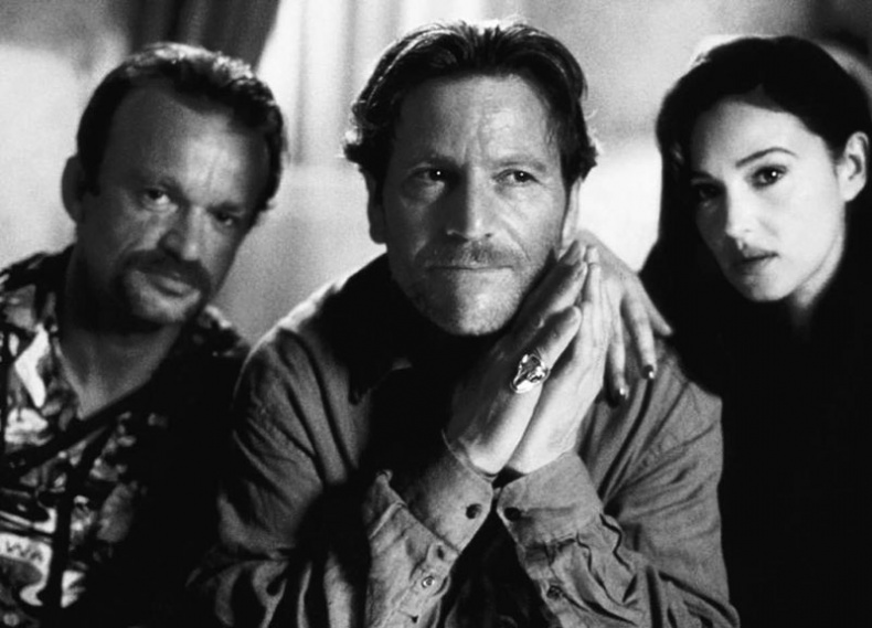 Иллюстрация к книге — Моника Беллуччи. Кто простит мне мою красоту [i_074.jpg]