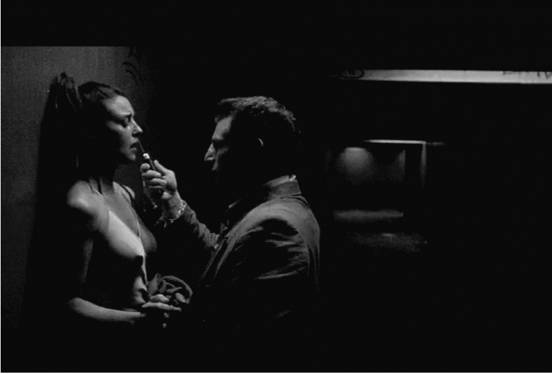 Иллюстрация к книге — Моника Беллуччи. Кто простит мне мою красоту [i_090.jpg]