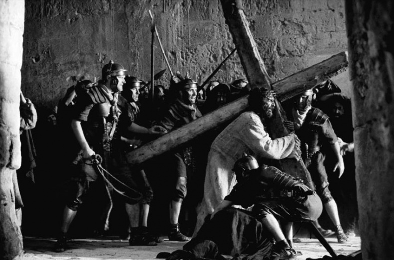 Иллюстрация к книге — Моника Беллуччи. Кто простит мне мою красоту [i_102.jpg]