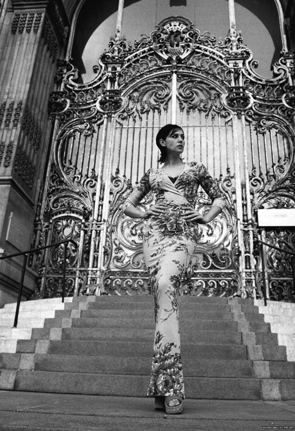 Иллюстрация к книге — Моника Беллуччи. Кто простит мне мою красоту [i_123.jpg]