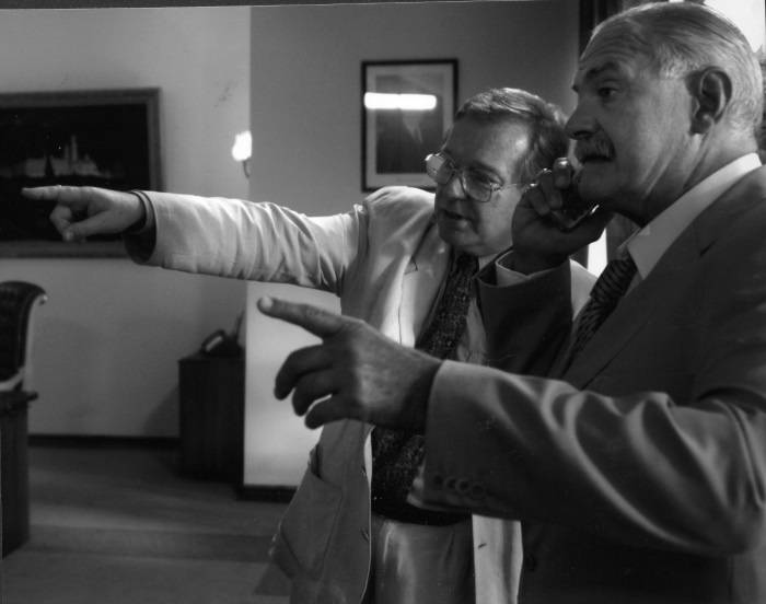 Иллюстрация к книге — Как нам жить? Мои стратегии [i_047.jpg]