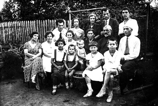 Иллюстрация к книге — Война маленького человека [i_032.jpg]