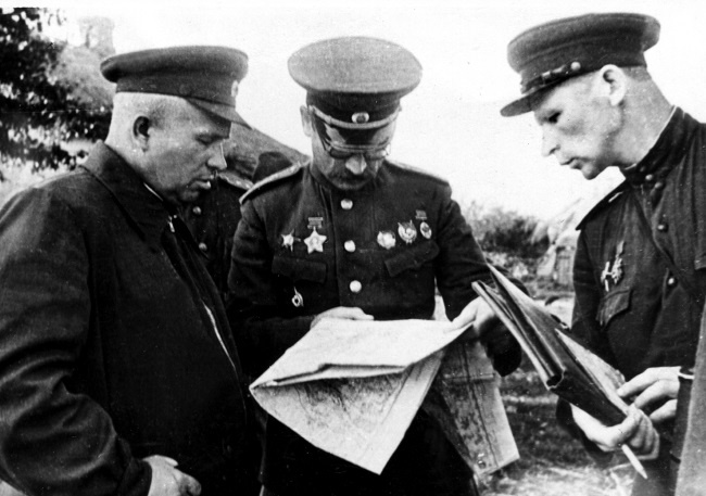 Иллюстрация к книге — Прохоровка. Неизвестное сражение Великой войны [i_029.jpg]