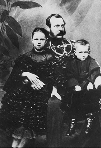 Иллюстрация к книге — В Мраморном дворце [i_010.jpg]