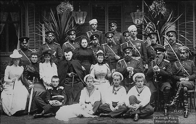 Иллюстрация к книге — В Мраморном дворце [i_019.jpg]