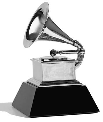 Иллюстрация к книге — 100 великих наград мира [i_099.jpg]