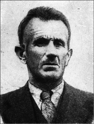 Иллюстрация к книге — Сто великих криминальных драм XX века [i_018.jpg]