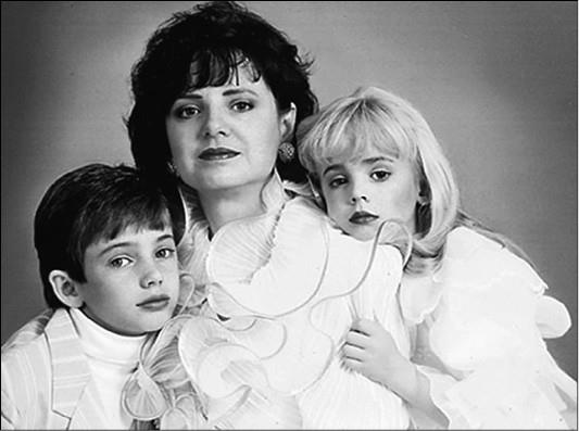 Иллюстрация к книге — Сто великих криминальных драм XX века [i_067.jpg]