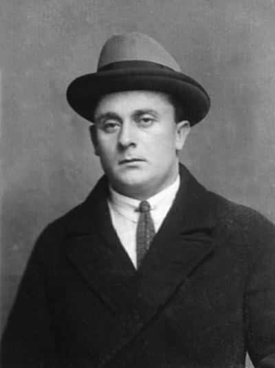 Иллюстрация к книге — 100 великих операций спецслужб [i_024.jpg]