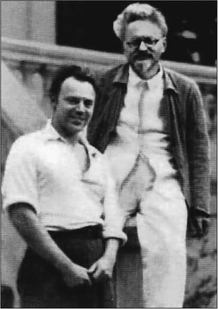 Иллюстрация к книге — 100 великих операций спецслужб [i_025.jpg]