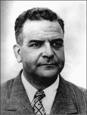 Иллюстрация к книге — 100 великих операций спецслужб [i_031.jpg]