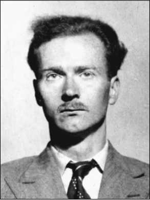 Иллюстрация к книге — 100 великих операций спецслужб [i_060.jpg]