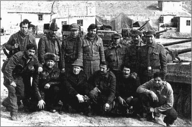 Иллюстрация к книге — 100 великих операций спецслужб [i_070.jpg]