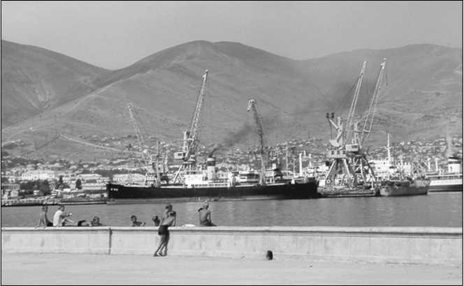 Иллюстрация к книге — 100 великих операций спецслужб [i_084.jpg]