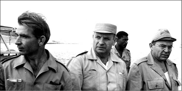 Иллюстрация к книге — Секретная миссия резидента «Патраса» [i_003.jpg]