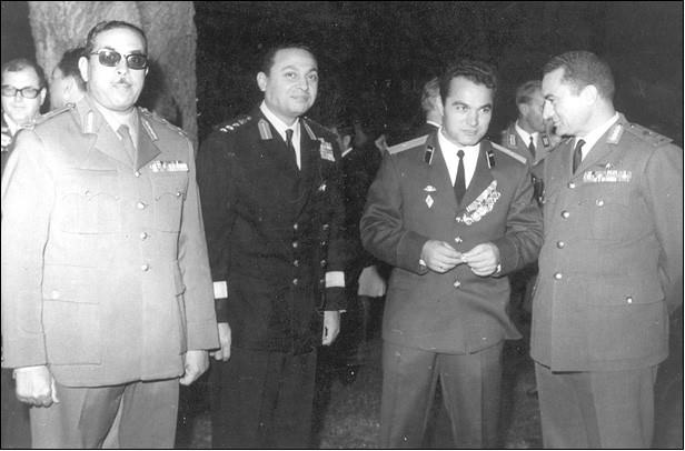 Иллюстрация к книге — Секретная миссия резидента «Патраса» [i_022.jpg]