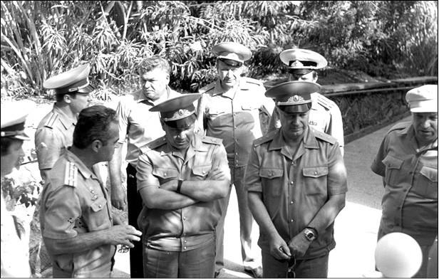 Иллюстрация к книге — Секретная миссия резидента «Патраса» [i_023.jpg]