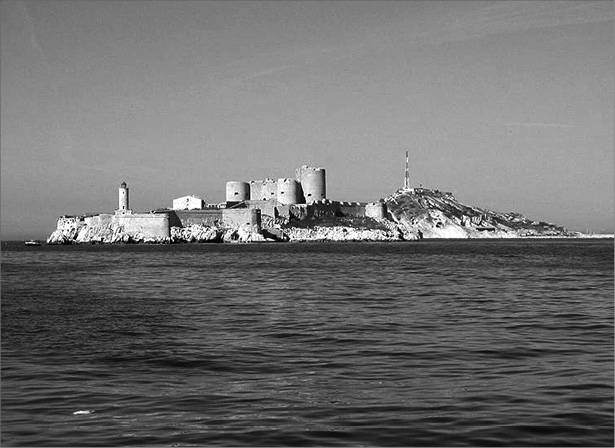 Иллюстрация к книге — 100 великих криминальных историй [i_043.jpg]