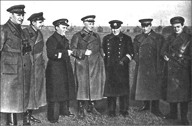 Иллюстрация к книге — Черноморский флот в годы войны [i_004.jpg]