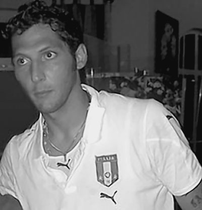 Иллюстрация к книге — 100 великих футбольных матчей [i_083.jpg]