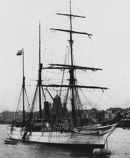 Иллюстрация к книге — Всем штормам назло [i_021.jpg]