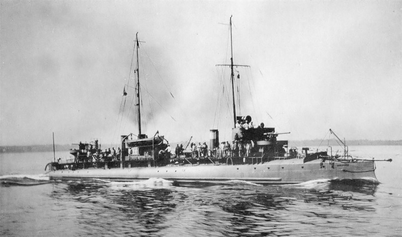 Иллюстрация к книге — Погибли без боя. Катастрофы русских кораблей XVIII–XX вв. [i_021.jpg]