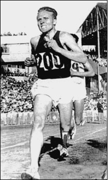 Иллюстрация к книге — 100 великих олимпийских чемпионов [i_039.jpg]