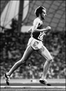 Иллюстрация к книге — 100 великих олимпийских чемпионов [i_079.jpg]