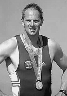 Иллюстрация к книге — 100 великих олимпийских чемпионов [i_092.jpg]