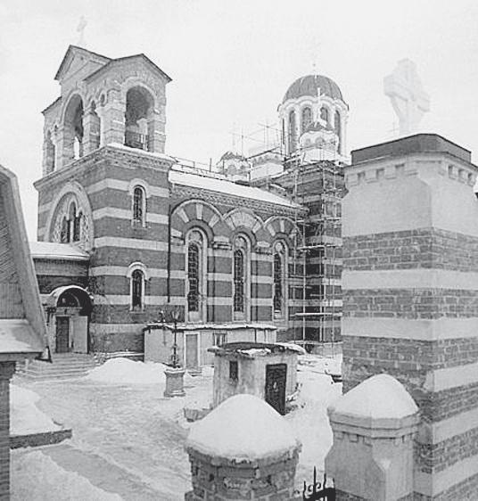 Иллюстрация к книге — 100 великих монастырей [i_021.jpg]