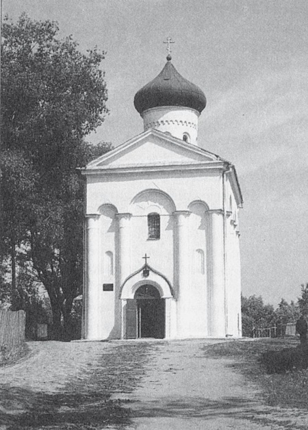 Иллюстрация к книге — 100 великих монастырей [i_053.jpg]