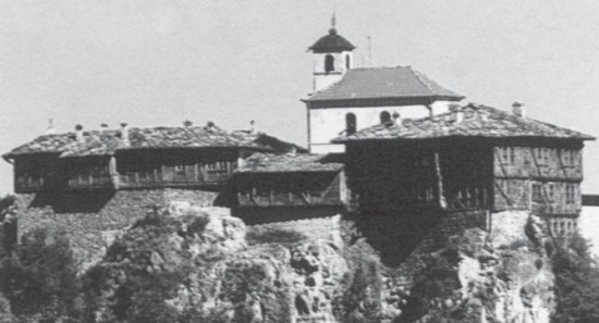 Иллюстрация к книге — 100 великих монастырей [i_061.jpg]