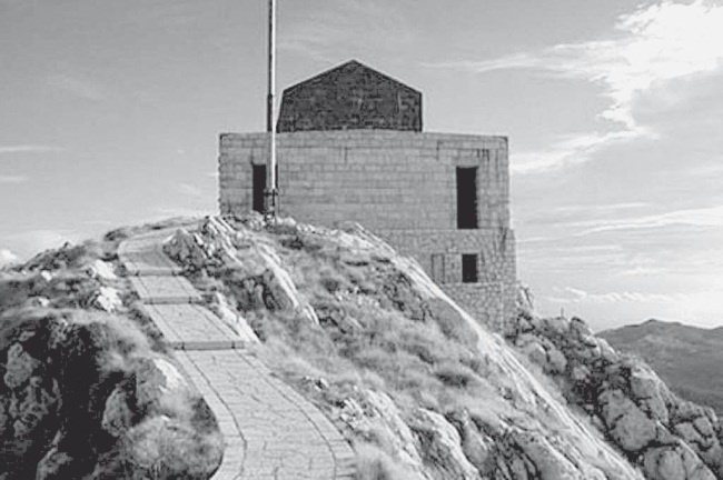 Иллюстрация к книге — 100 великих монастырей [i_085.jpg]