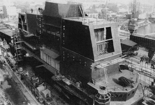 Иллюстрация к книге — Четыре трагедии Крыма [i_100.jpg]