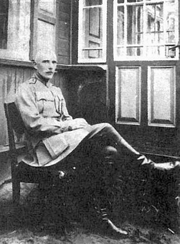 Иллюстрация к книге — 100 великих тайн Первой Мировой [i_017.jpg]