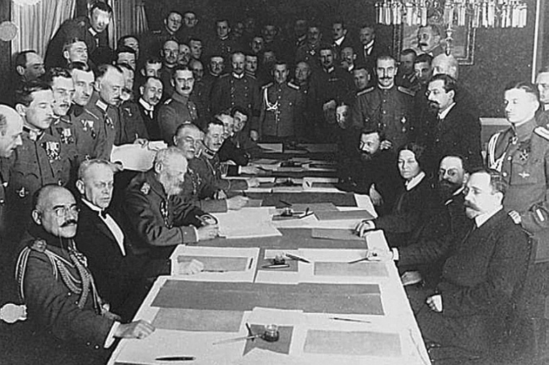 Иллюстрация к книге — 100 великих тайн Первой Мировой [i_087.jpg]