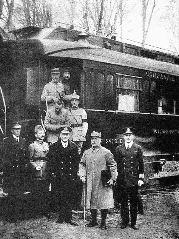 Иллюстрация к книге — 100 великих тайн Первой Мировой [i_093.jpg]