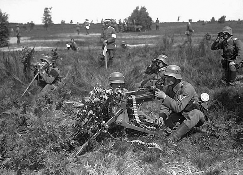 Иллюстрация к книге — 100 великих тайн Первой Мировой [i_101.jpg]