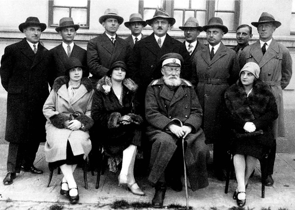 Иллюстрация к книге — Дроздовцы в огне [i_009.jpg]