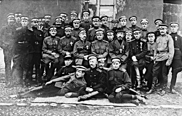 Иллюстрация к книге — Дроздовцы в огне [i_010.jpg]