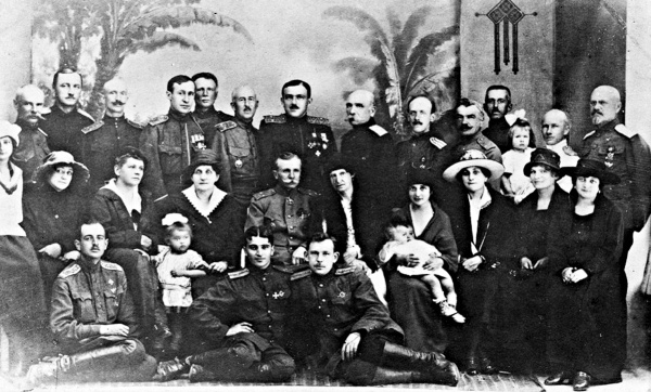 Иллюстрация к книге — Дроздовцы в огне [i_011.jpg]