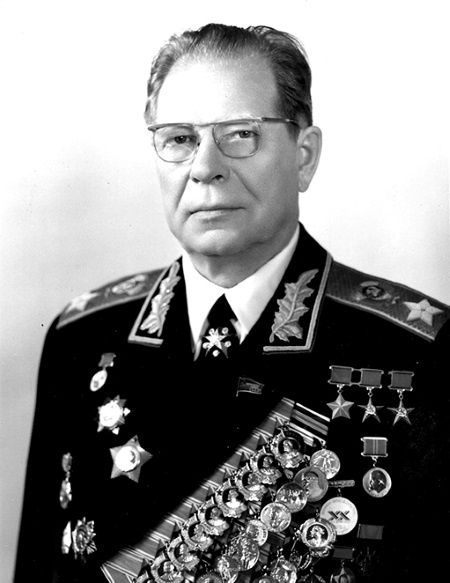 Иллюстрация к книге — СССР при Брежневе. Правда великой эпохи [i_007.jpg]