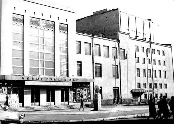 Иллюстрация к книге — СССР при Брежневе. Правда великой эпохи [i_018.jpg]