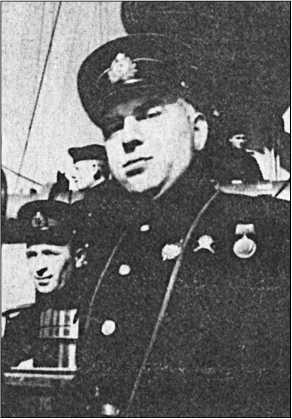 Иллюстрация к книге — На трудных дорогах войны. Подвиг Одессы [i_022.jpg]