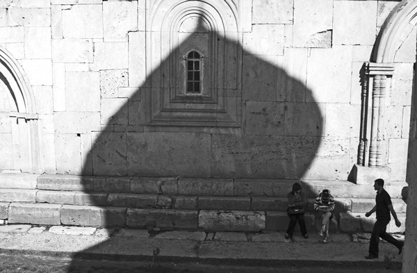 Иллюстрация к книге — Крайности Грузии. В поисках сокровищ Страны волков [i_030.jpg]