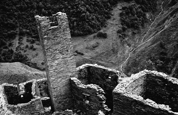 Иллюстрация к книге — Крайности Грузии. В поисках сокровищ Страны волков [i_041.jpg]