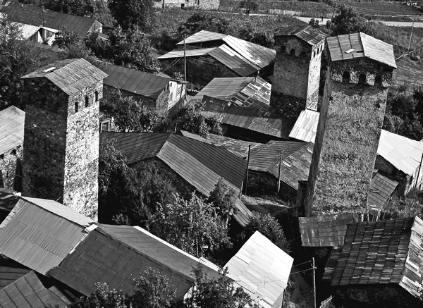 Иллюстрация к книге — Крайности Грузии. В поисках сокровищ Страны волков [i_045.jpg]