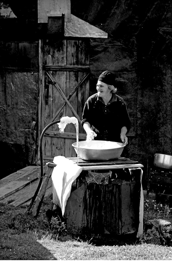 Иллюстрация к книге — Крайности Грузии. В поисках сокровищ Страны волков [i_064.jpg]