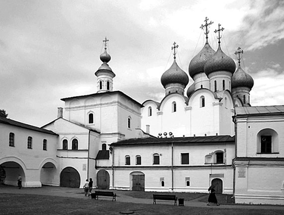 Иллюстрация к книге — 100 великих сокровищ России [i_003.jpg]