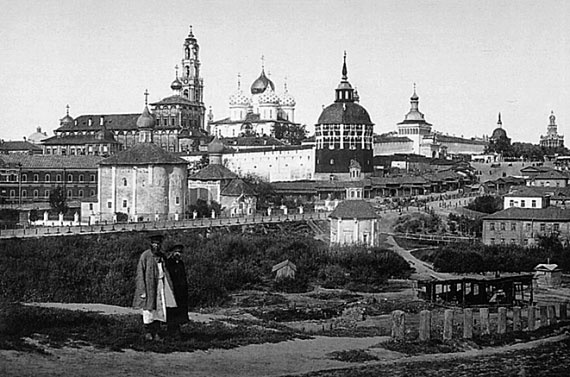 Иллюстрация к книге — 100 великих сокровищ России [i_074.jpg]